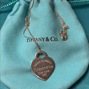 Tiffany & co heart pendant and chain (silver)